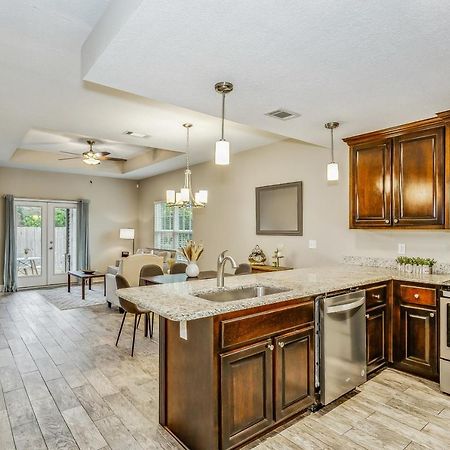 Lovely Town-Home In Pensacola Exterior foto